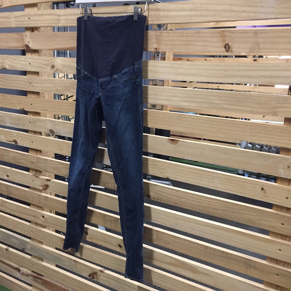 H&M Maternity Super Skinny Jean size 6